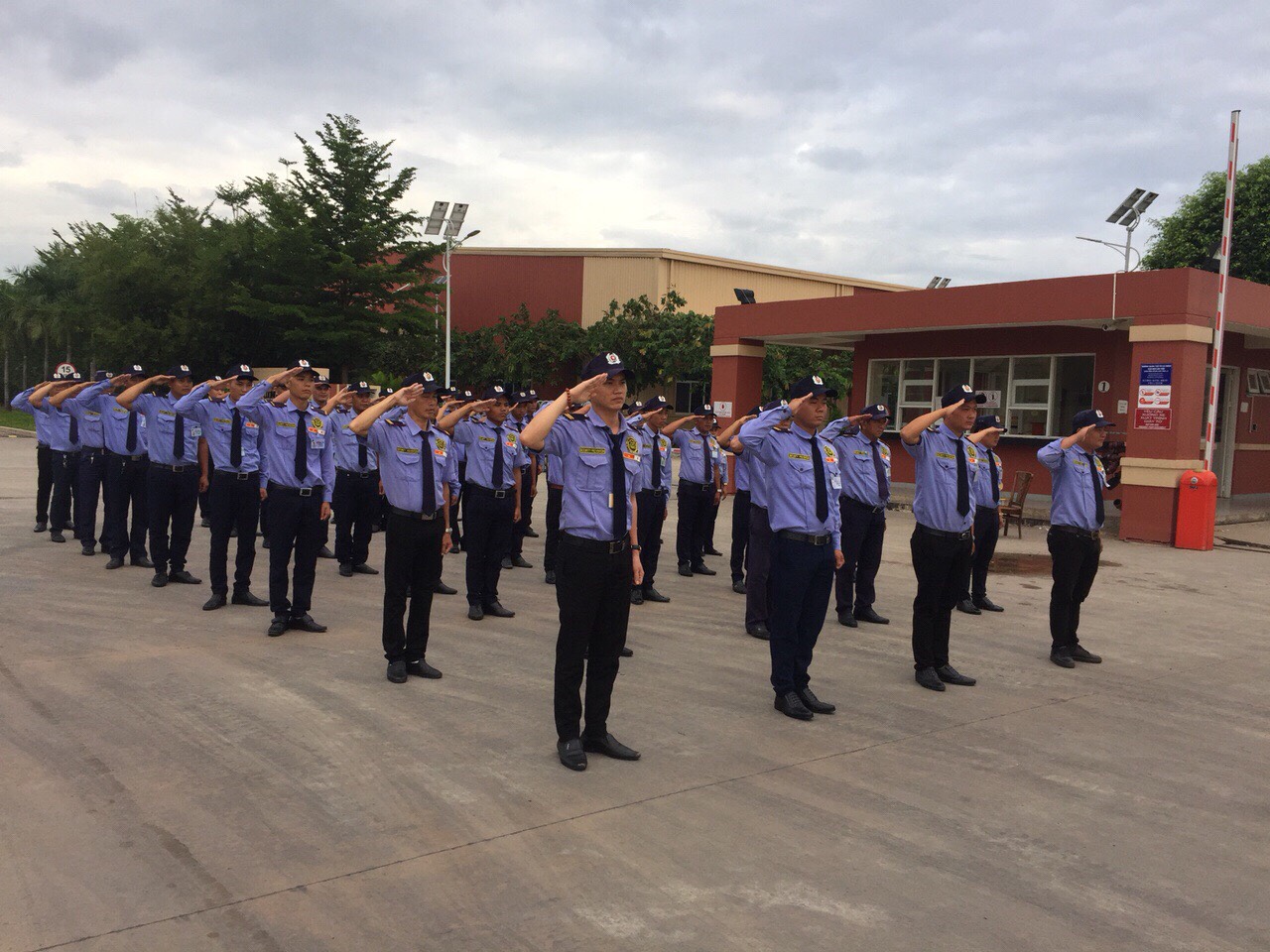 Dịch vụ bảo vệ trường học Bình Dương