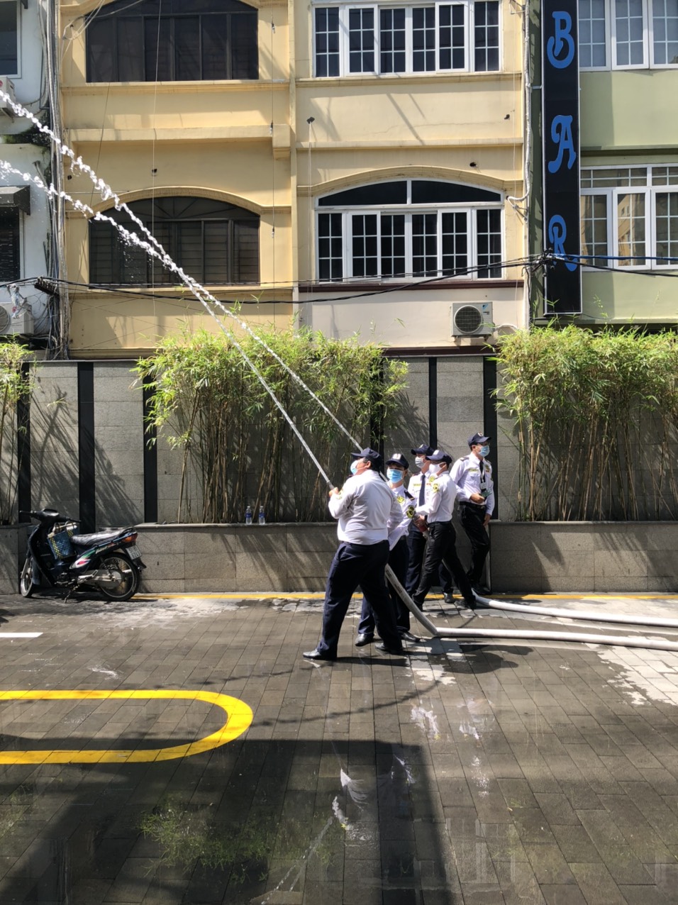 Dịch vụ bảo vệ tư gia
