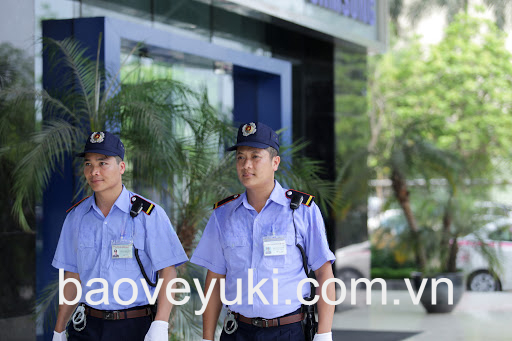 Kiểm soát và giám sát cổng ra vào