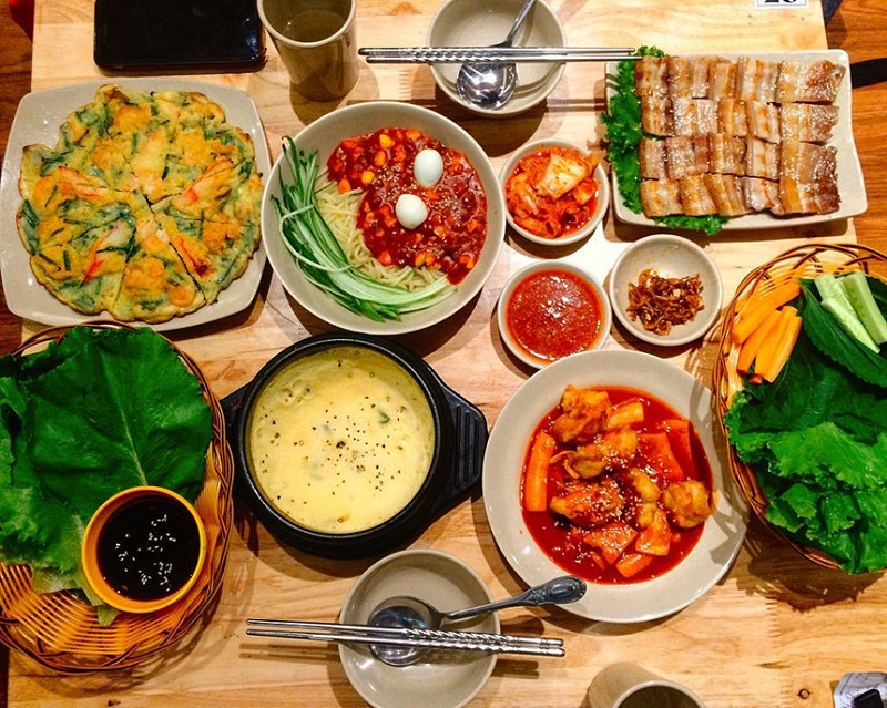 Khu chợ ẩm thực Bến Thành