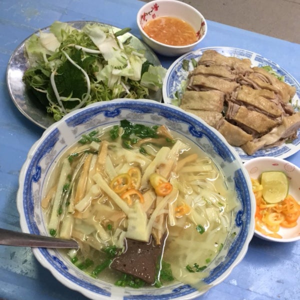 Bún vịt hẻm 281 Lê Văn Sỹ