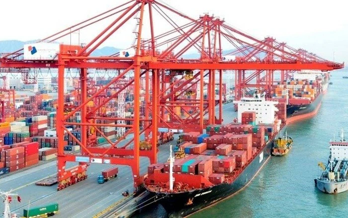 Công trình hàng hải là gì?